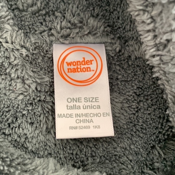 Wonder Nation Winter hat with ears, good condition - Picture 5 of 6